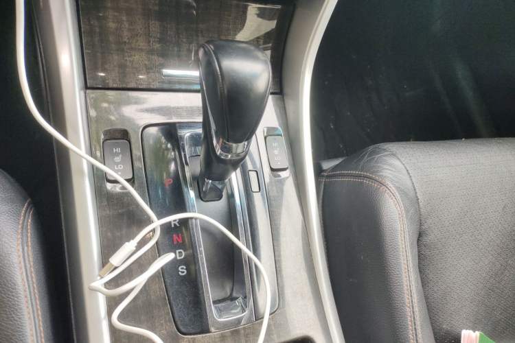 Used Honda Accord 2014 3.0L VTI Prestige Edition Gear Lever
