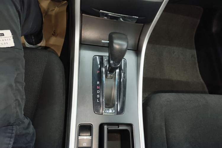 Used Honda Accord 2014 2.0L LX Comfort Edition Gear Lever