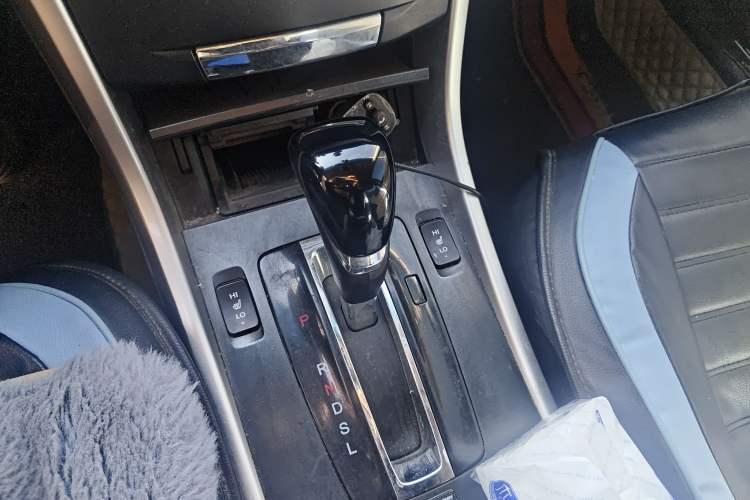 Used Honda Accord 2014 2.0L EX Luxury Edition Gear Lever
