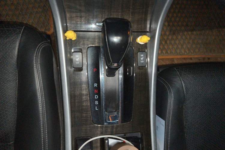 Used Honda Accord 2014 2.4L EX Luxury Edition Gear Lever