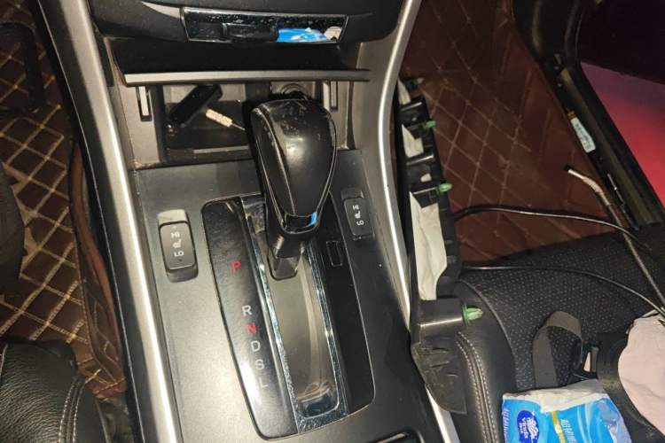 Used Honda Accord 2014 2.0L EX Luxury Edition Gear Lever