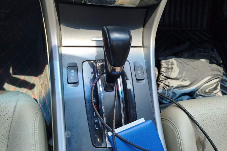 Used Honda Accord 2014 2.0L EX Luxury Edition Gear Lever