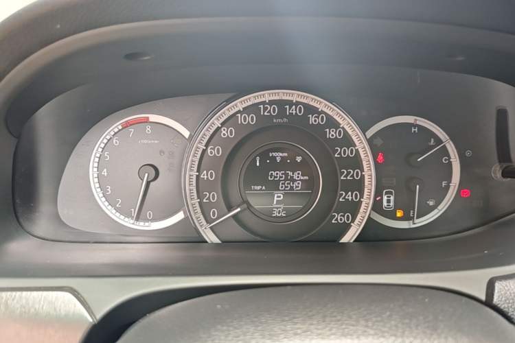 Used Honda Accord 2014 2.0L EX Luxury Edition Instrument Cluster
