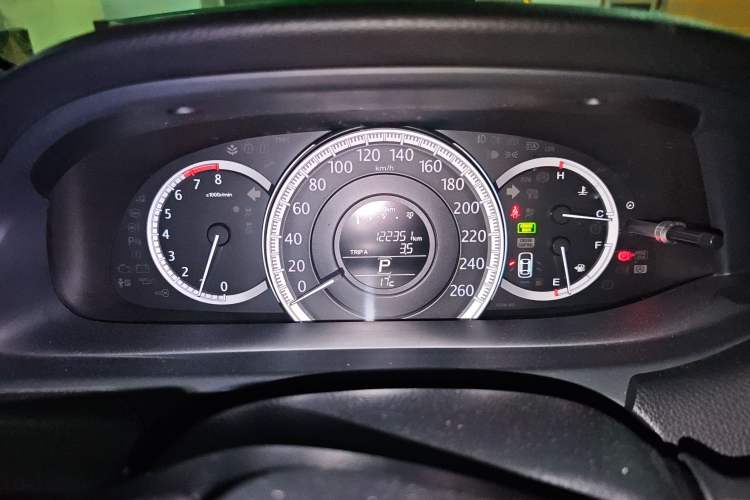 Used Honda Accord 2014 2.0L EX Luxury Edition Instrument Cluster