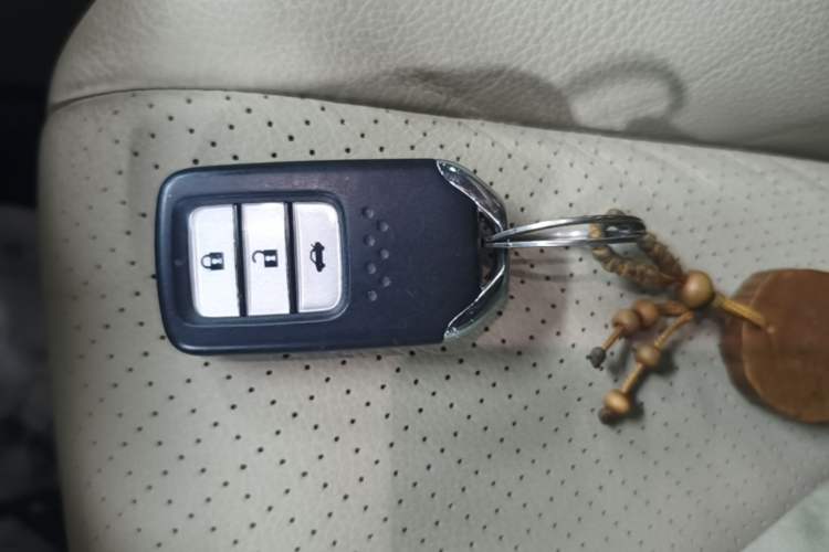 Used Honda Accord 2014 2.4L EX Luxury Edition Interior 1
