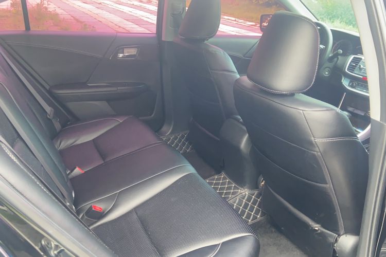 Used Honda Accord 2014 2.0L LX Comfort Edition Interior 2