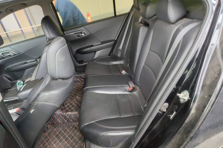 Used Honda Accord 2014 2.0L EX Luxury Edition Interior 4