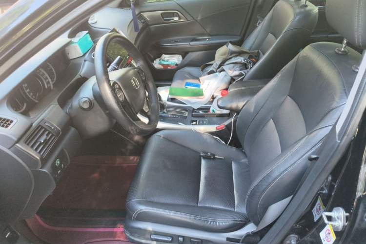 Used Honda Accord 2014 2.0L EXN Luxury Navigation Edition Left Front Seat