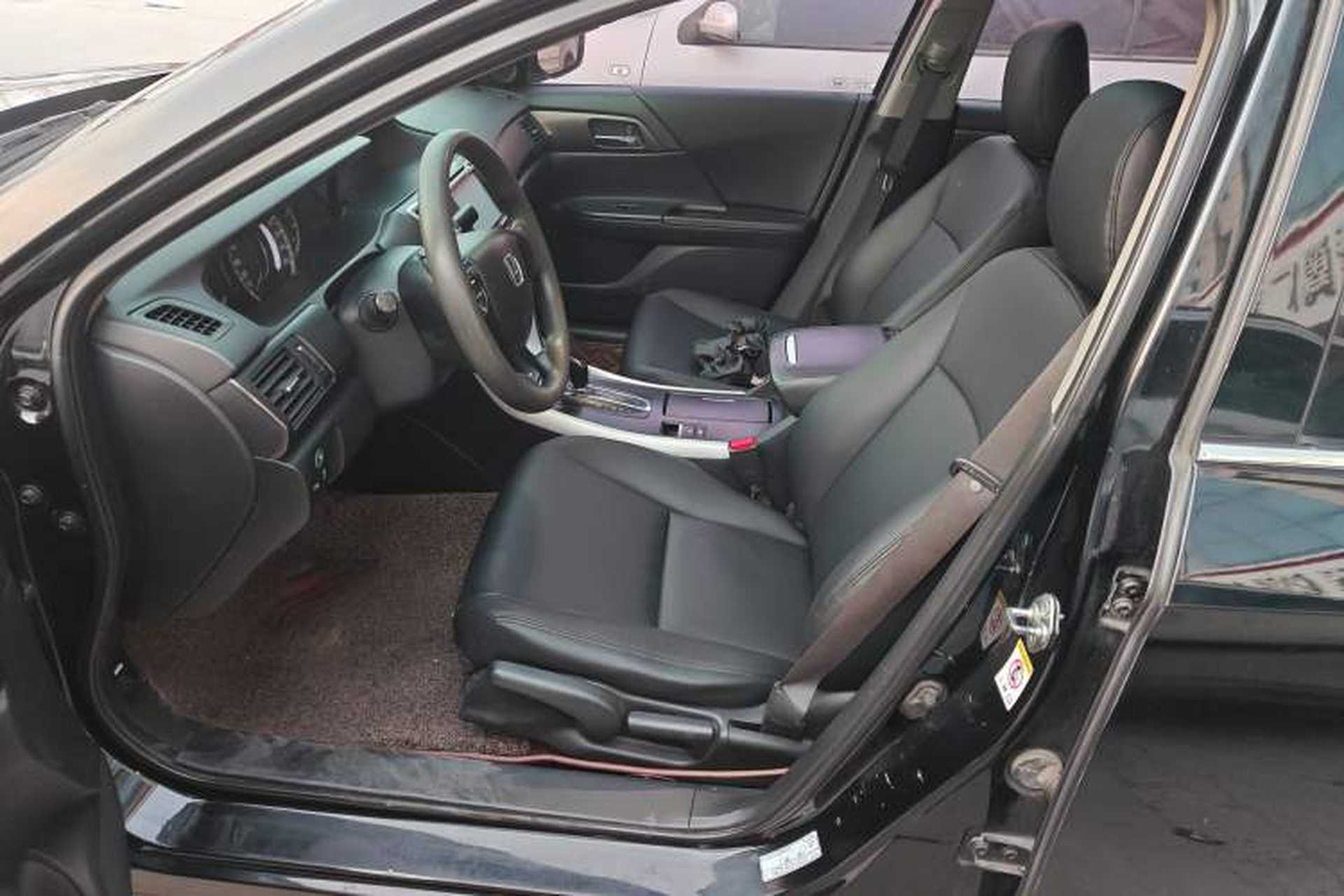 Used Honda Accord 2014 2.0L LX Comfort Edition Left Front Seat