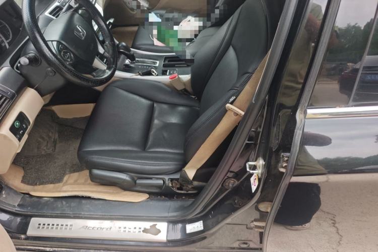 Used Honda Accord 2014 2.0L LX Comfort Edition Left Front Seat
