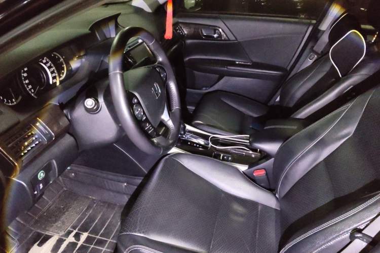 Used Honda Accord 2014 2.4L EXN Luxury Navigation Edition Left Front Seat