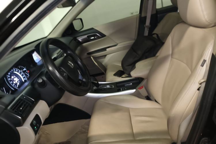 Used Honda Accord 2014 2.0L LX Comfort Edition Left Front Seat