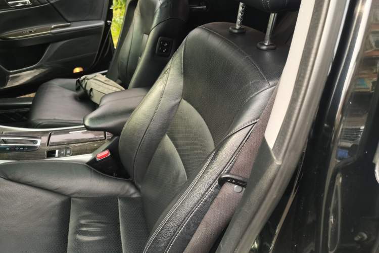 Used Honda Accord 2014 2.4L EX Luxury Edition Left Front Seat