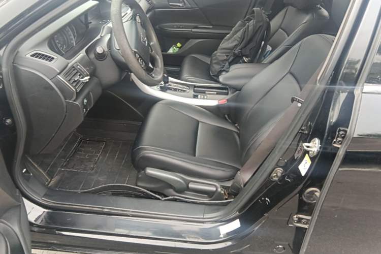 Used Honda Accord 2014 2.0L LX Comfort Edition Left Front Seat