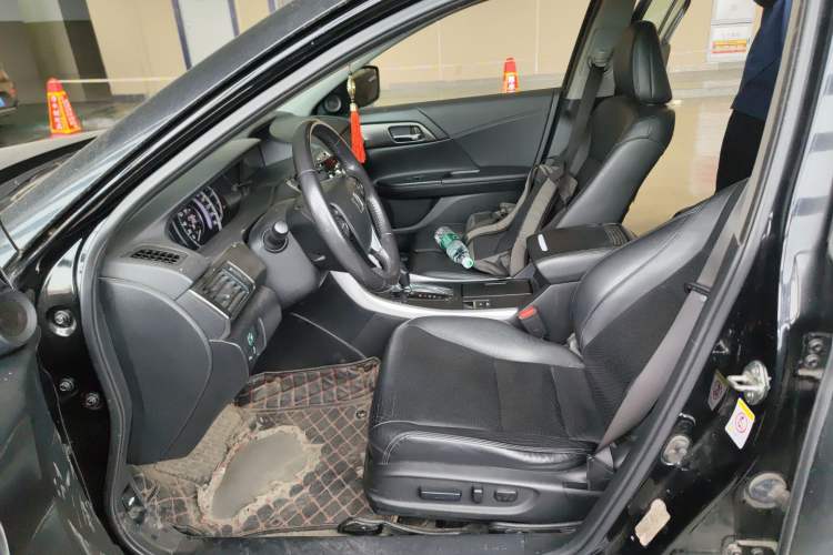 Used Honda Accord 2014 2.0L EX Luxury Edition Left Front Seat