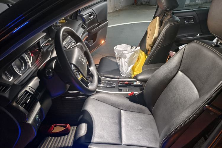 Used Honda Accord 2014 2.0L LX Comfort Edition Left Front Seat