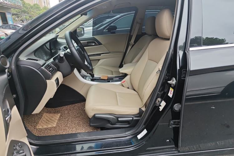 Used Honda Accord 2014 2.0L LX Comfort Edition Left Front Seat