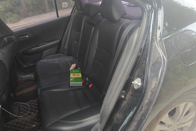 Used Honda Accord 2014 2.0L EX Luxury Edition Left Rear Seat