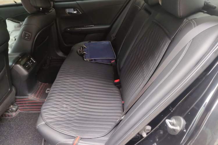 Used Honda Accord 2014 2.4L EX Luxury Edition Left Rear Seat