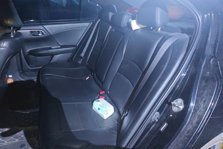 Used Honda Accord 2014 2.0L EX Luxury Edition Left Rear Seat