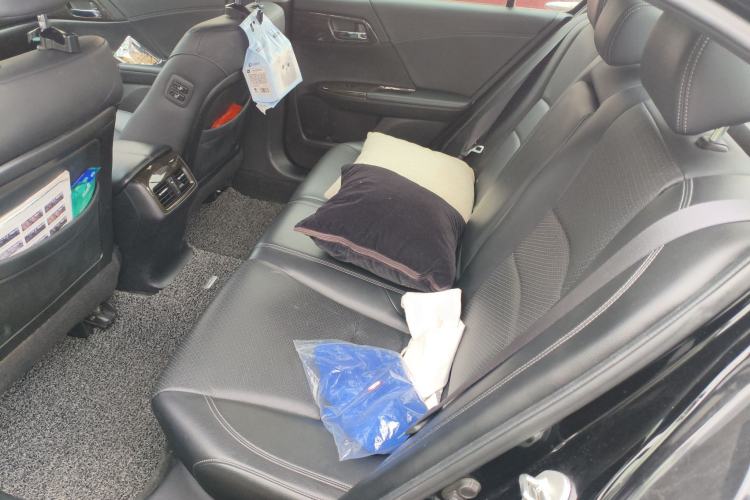 Used Honda Accord 2014 2.4L EX Luxury Edition Left Rear Seat