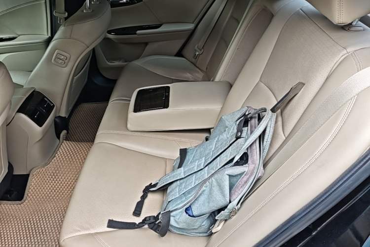 Used Honda Accord 2014 2.4L EXN Luxury Navigation Edition Left Rear Seat