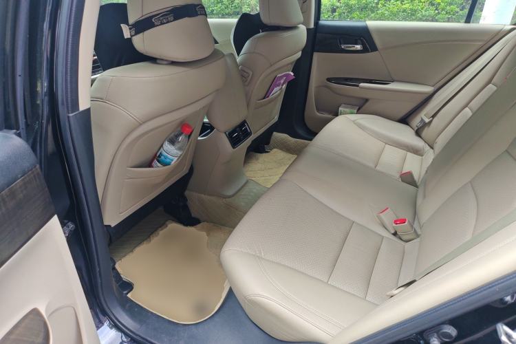 Used Honda Accord 2014 2.4L EX Luxury Edition Left Rear Seat