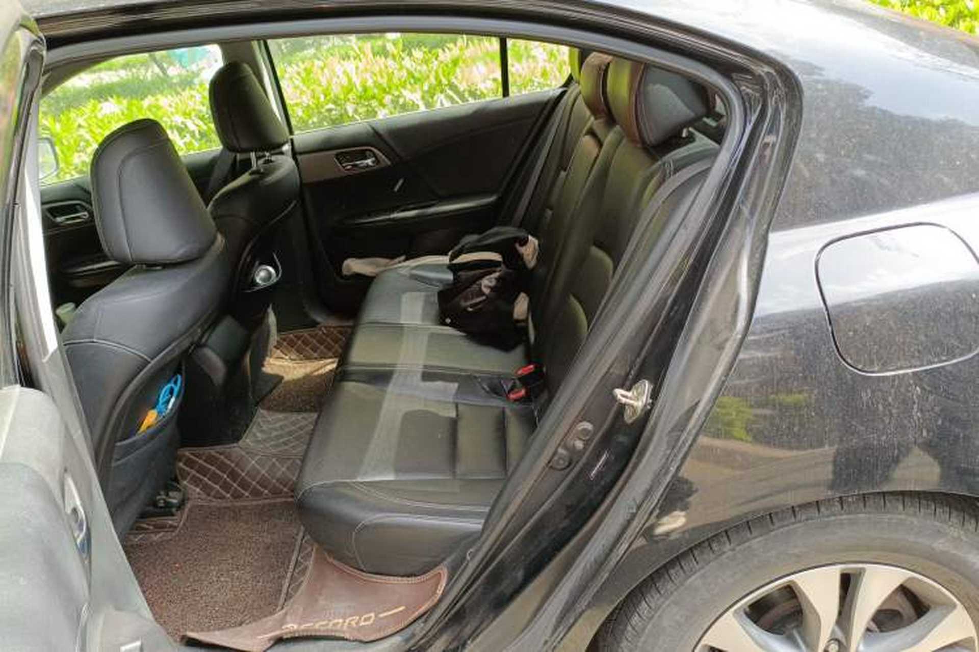 Used Honda Accord 2014 2.0L EX Luxury Edition Left Rear Seat