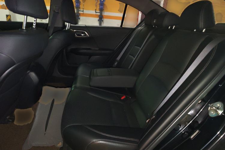Used Honda Accord 2014 2.0L EX Luxury Edition Left Rear Seat