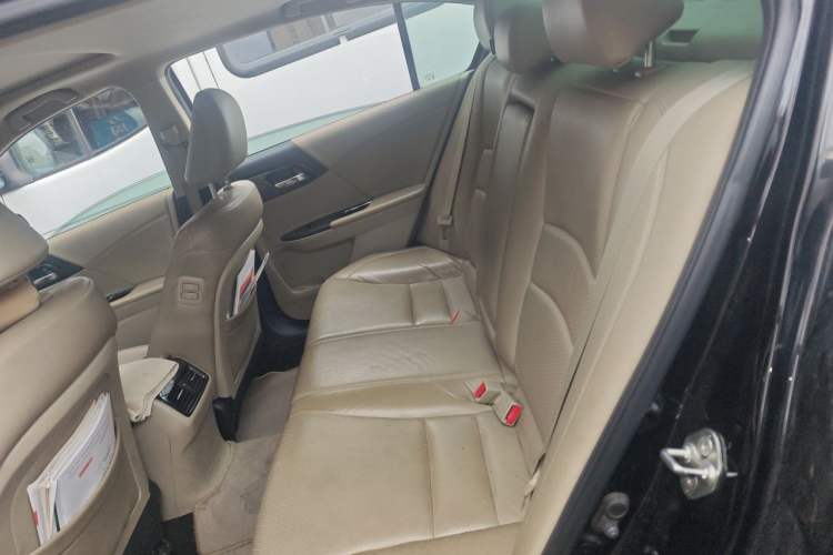 Used Honda Accord 2014 2.4L EX Luxury Edition Left Rear Seat