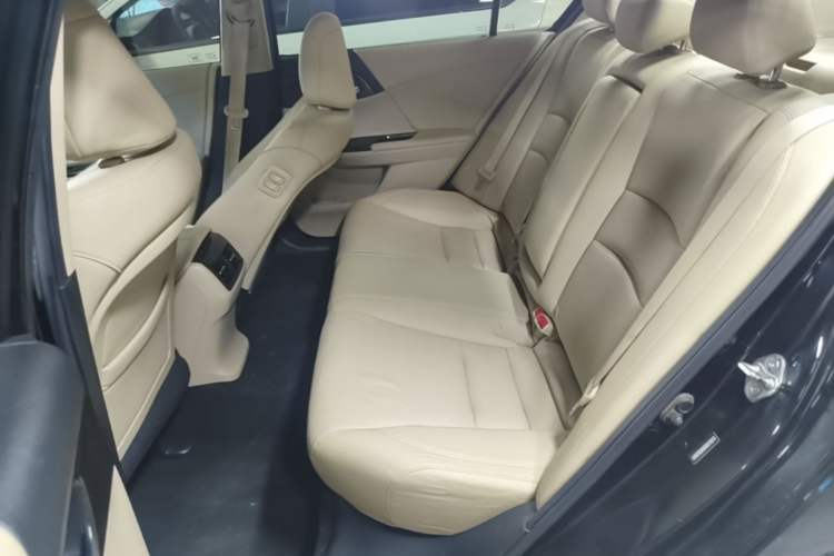 Used Honda Accord 2014 2.4L EX Luxury Edition Left Rear Seat