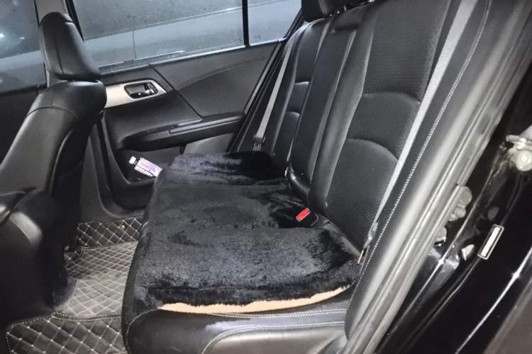 Used Honda Accord 2014 2.0L EX Luxury Edition Left Rear Seat