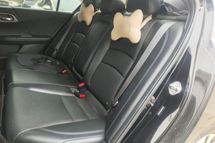 Used Honda Accord 2014 2.0L EX Luxury Edition Left Rear Seat