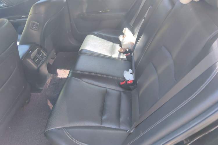 Used Honda Accord 2014 2.4L EX Luxury Edition Left Rear Seat