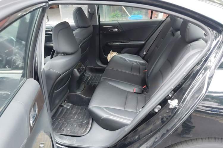Used Honda Accord 2014 2.4L EX Luxury Edition Left Rear Seat