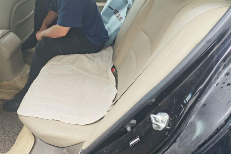 Used Honda Accord 2014 2.0L EX Luxury Edition Left Rear Seat