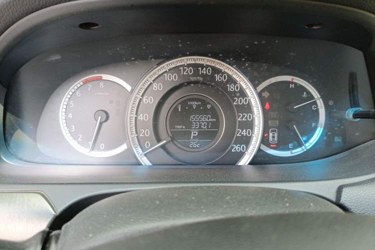 Used Honda Accord 2014 2.0L EX Luxury Edition Odometer Close Up