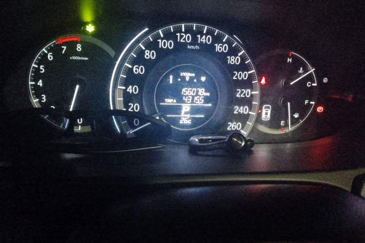 Used Honda Accord 2014 2.4L EX Luxury Edition Odometer Close Up
