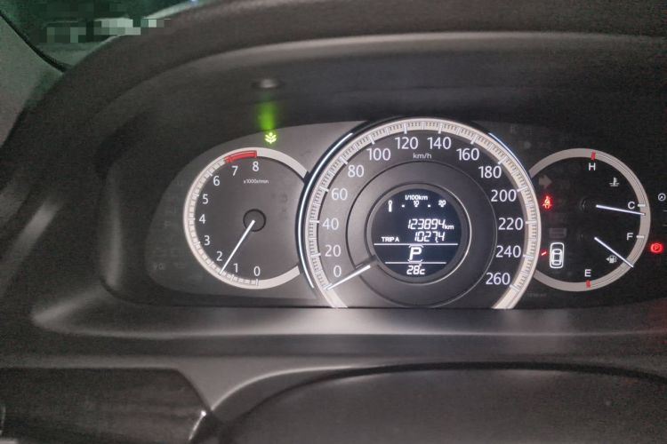 Used Honda Accord 2014 2.4L EX Luxury Edition Odometer Close Up