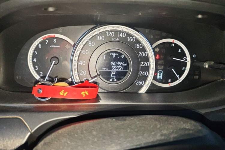 Used Honda Accord 2014 2.0L EX Luxury Edition Odometer Close Up