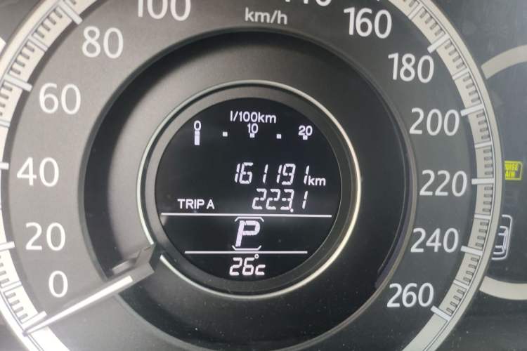Used Honda Accord 2014 3.0L VTI Prestige Edition Odometer Close Up