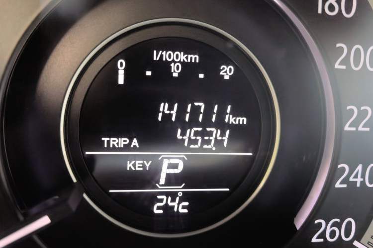 Used Honda Accord 2014 2.4L EXN Luxury Navigation Edition Odometer Close Up