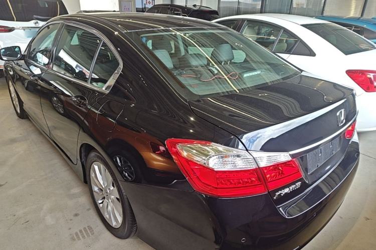Used Honda Accord 2014 2.4L EXN Luxury Navigation Edition Rear Left 45 Deg