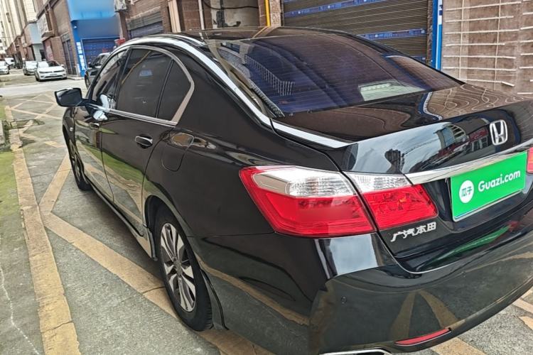 Used Honda Accord 2014 2.0L EX Luxury Edition Rear Left 45 Deg