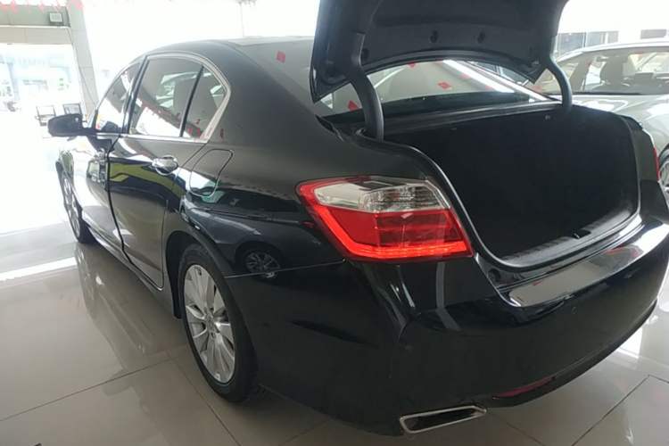 Used Honda Accord 2014 2.4L EX Luxury Edition Rear Left 45 Deg