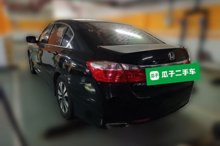 Used Honda Accord 2014 2.0L EX Luxury Edition Rear Left 45 Deg