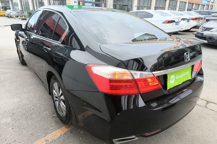 Used Honda Accord 2014 2.0L LX Comfort Edition Rear Left 45 Deg