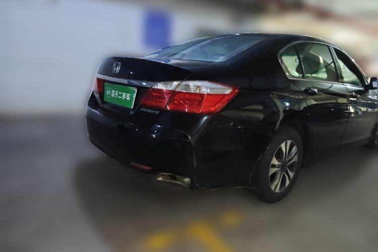 Used Honda Accord 2014 2.0L LX Comfort Edition Rear Right 45 Deg