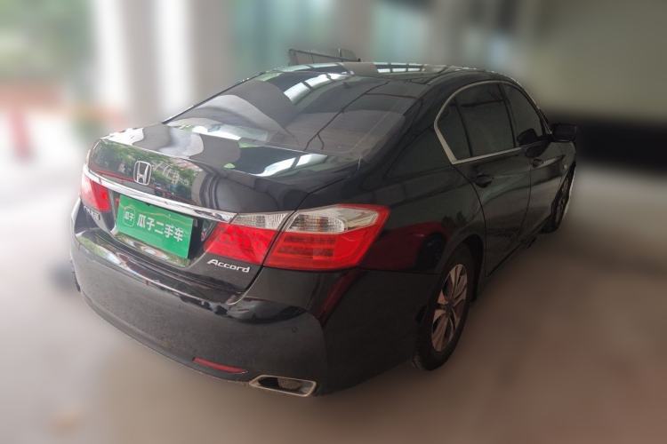 Used Honda Accord 2014 2.0L EX Luxury Edition Rear Right 45 Deg