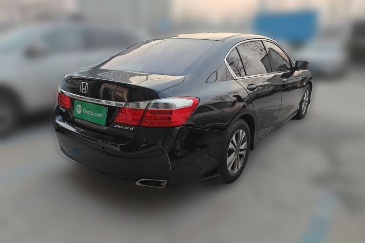 Used Honda Accord 2014 2.0L LX Comfort Edition Rear Right 45 Deg